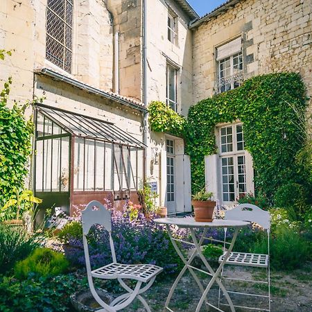 Le Prieure Sainte Croix Hotel Loudun Exterior foto